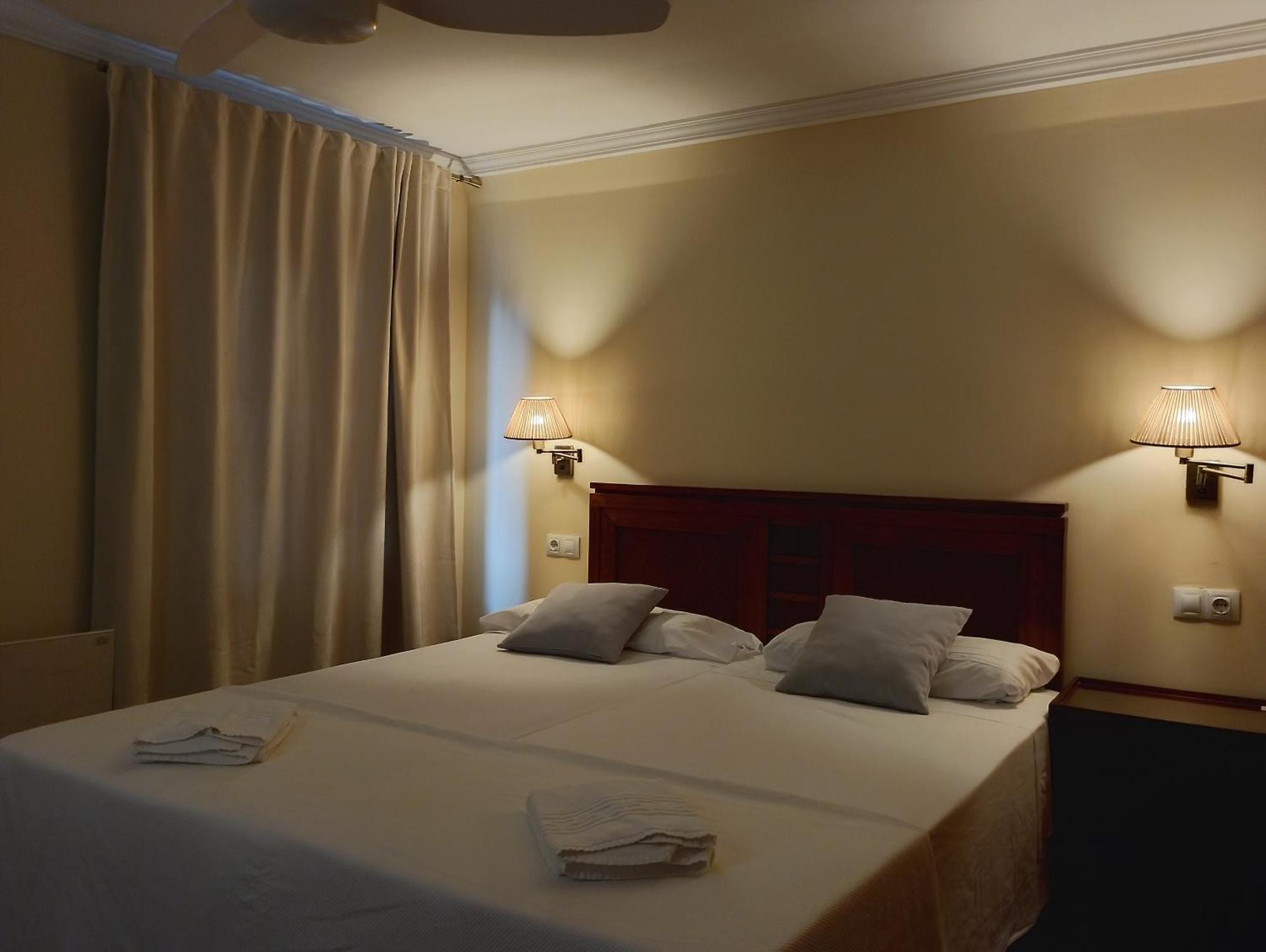 Cabalo Furado Tui Hotel Kültér fotó